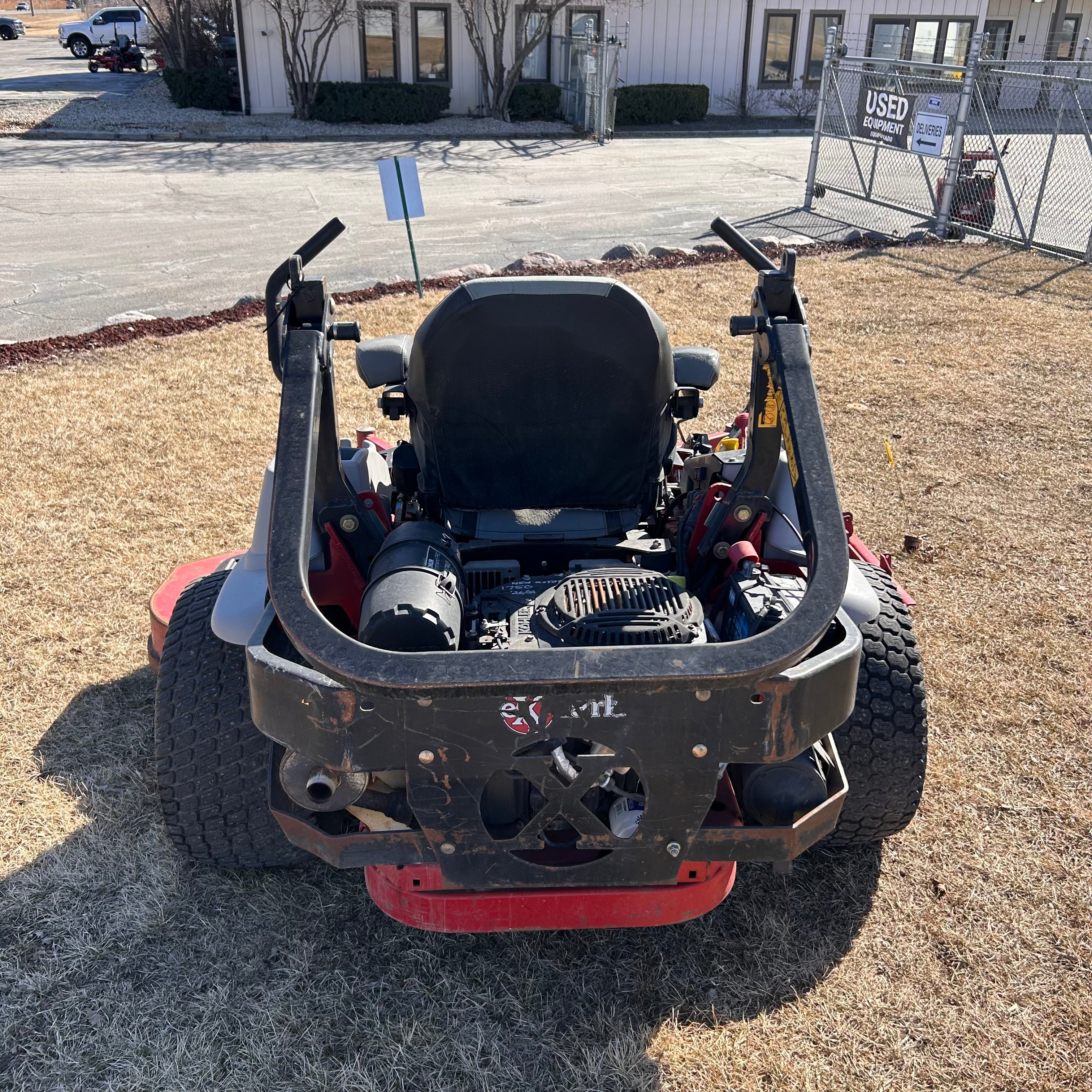 Exmark 72 In. LZS749AKC72400 Lazer Z S-Series Mower - Image 3